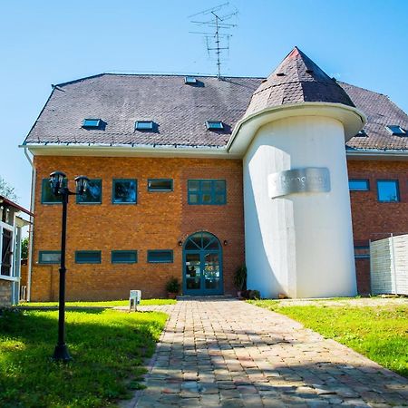 Romahegy Rendezvenyhaz Bed & Breakfast Kaposvar Luaran gambar