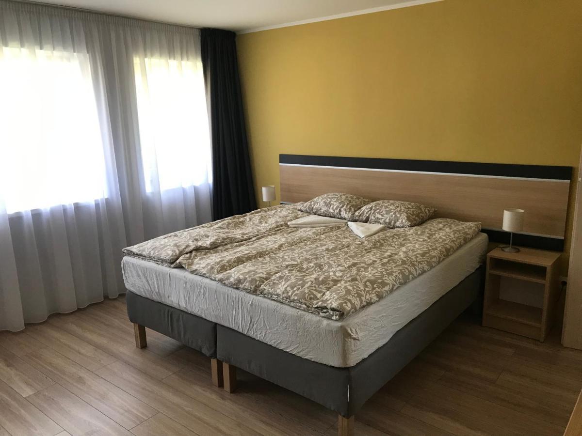 Romahegy Rendezvenyhaz Bed & Breakfast Kaposvar Luaran gambar