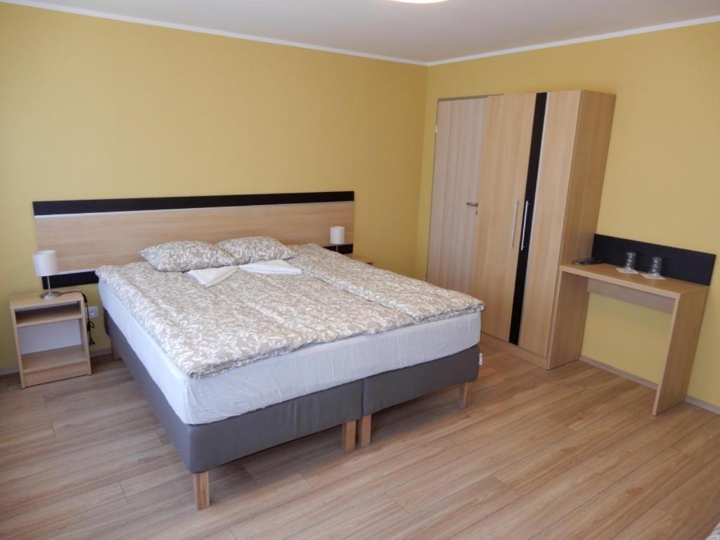 Romahegy Rendezvenyhaz Bed & Breakfast Kaposvar Luaran gambar